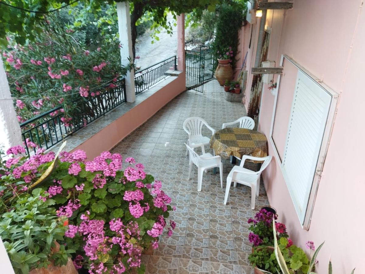 Villa Garden Of Olive Trees Asfendiles Exterior foto